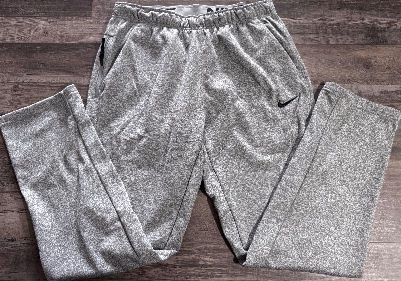 NWT Mens Nike L Heather Gray/Black Therma-Fit Comfort Waist Sweatpants Large gallery