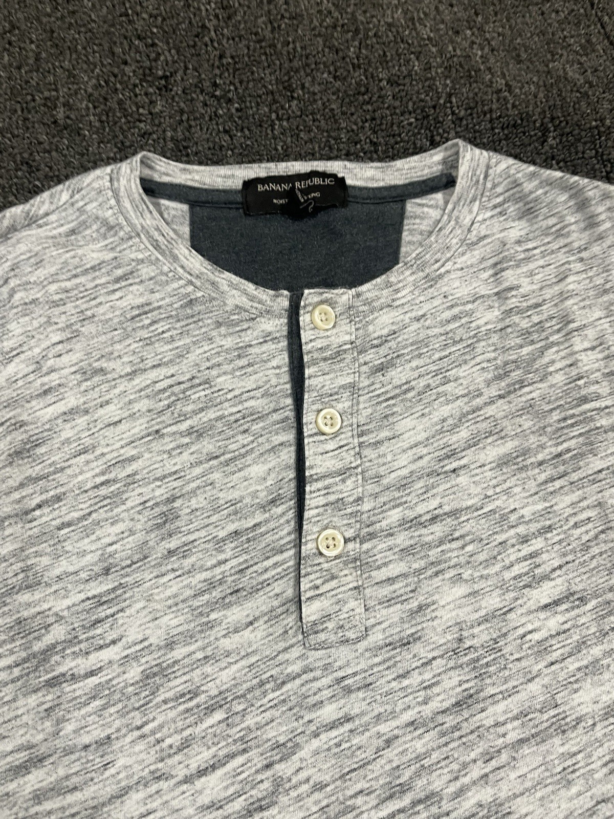 Banana Republic Moisture Wicking Mens Gray Henley Long Sleeve Shirt Size Small gallery