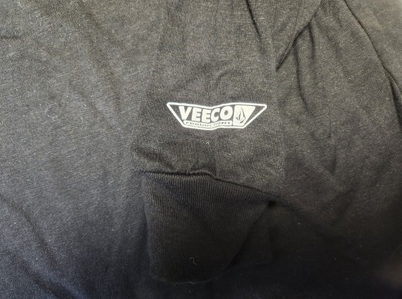 VOLCOM Snowboard Dealer Promo 20 Year Videos LS tee-shirt SMALL New Old Stock gallery