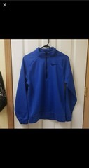 Nike Dri Fit Superset Training Top SIZE small. Stain on right arm see pic
