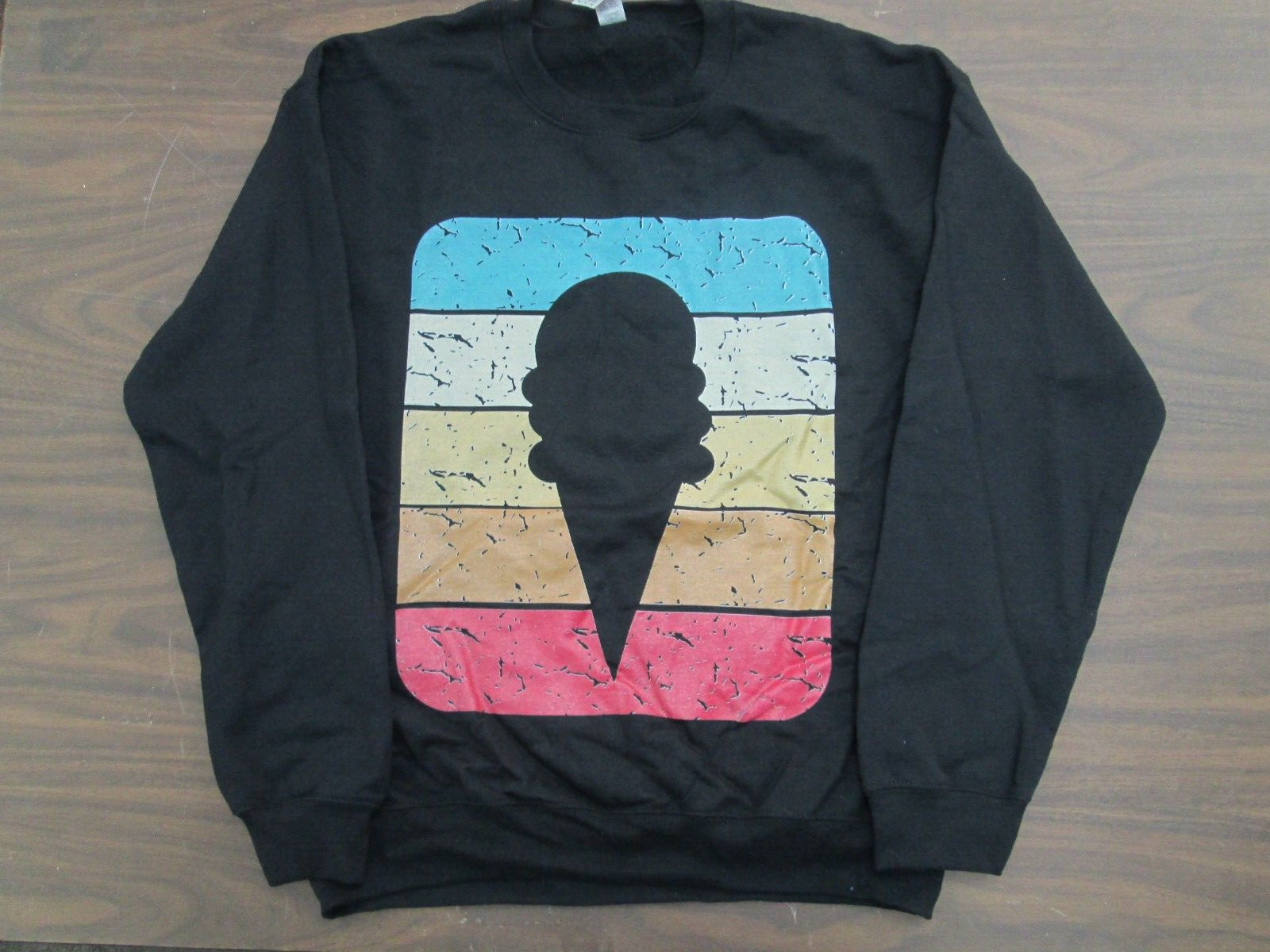 Sweatshirt crew neck medium black Ice cream cone Gildan NEW 9 gallery