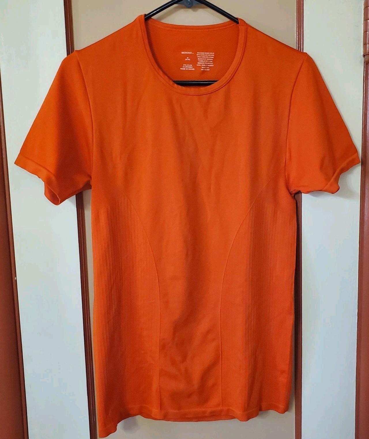 Merona Short Sleeve Compression Activewear Shirt - Ribbed Sides -Size M (38-40) gallery