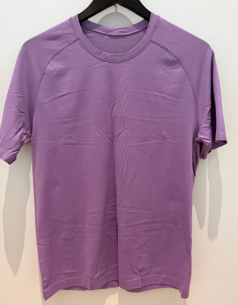 Lululemon Metal Vent Tech Short Sleeve Shirt (Purple - Size Medium)