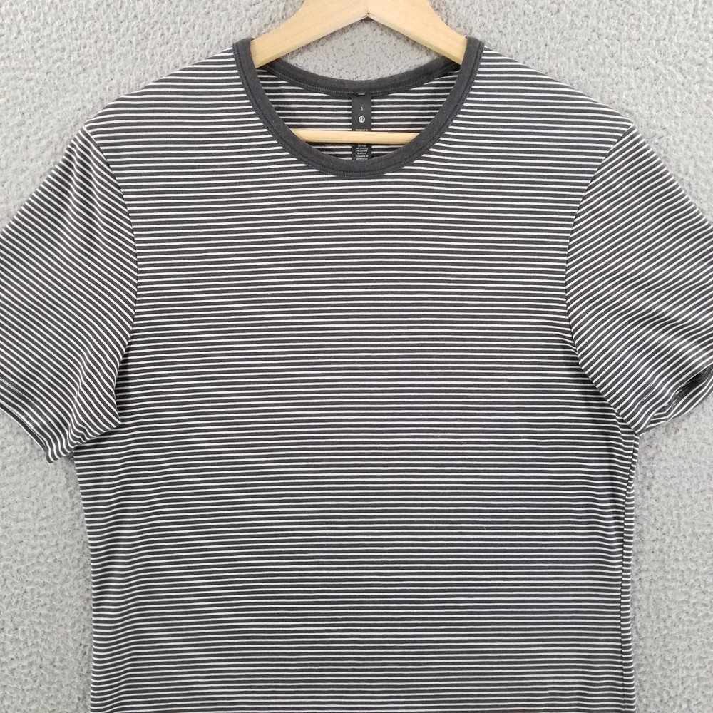 Lululemon 5 Year Basic Tee Shirt Small Pima Cotton Short Sleeve Athletic Five
