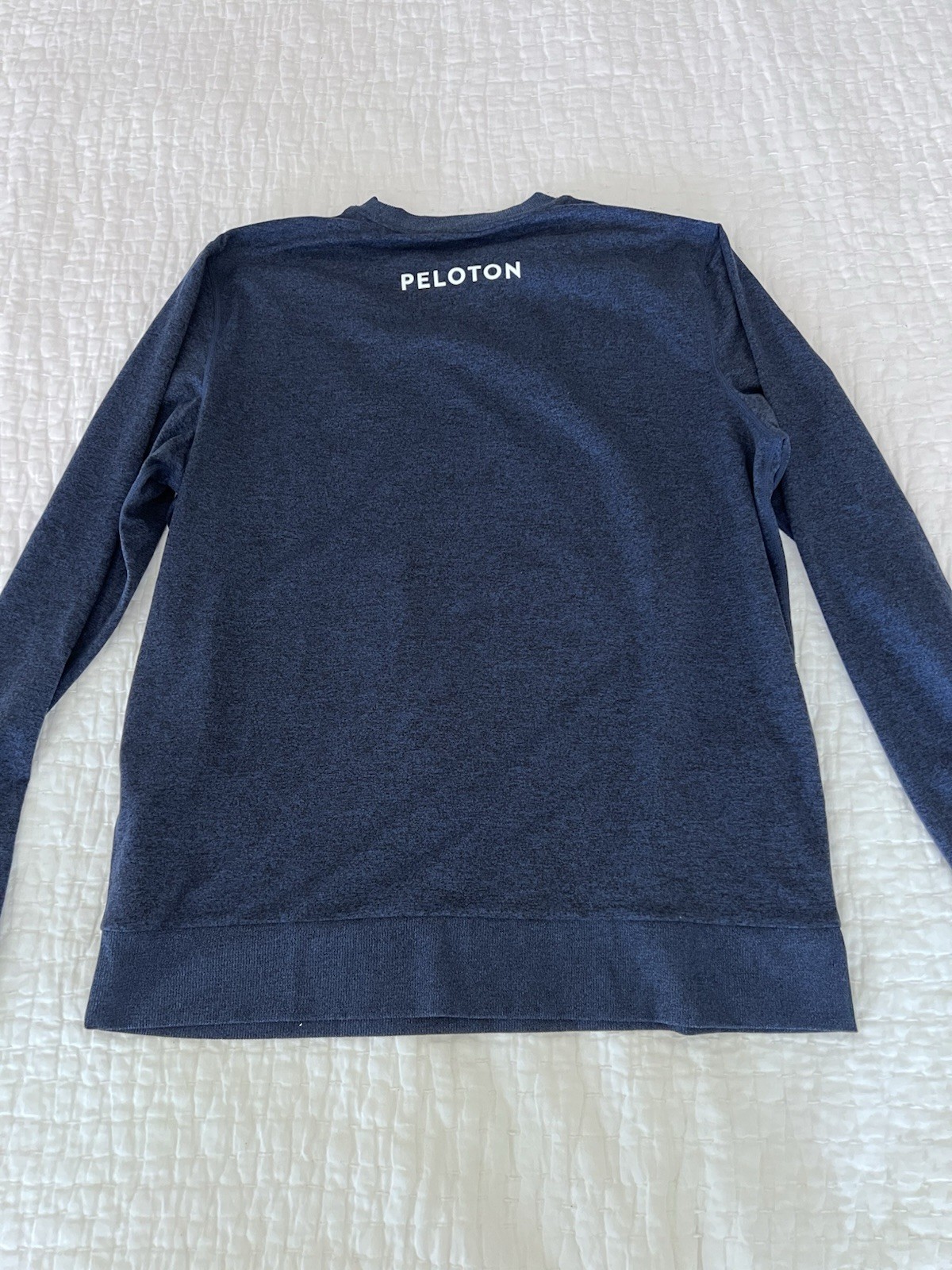 VUORI Men’s Ponte Performance Crew Pullover Peloton Logo Blue Size Large EUC gallery