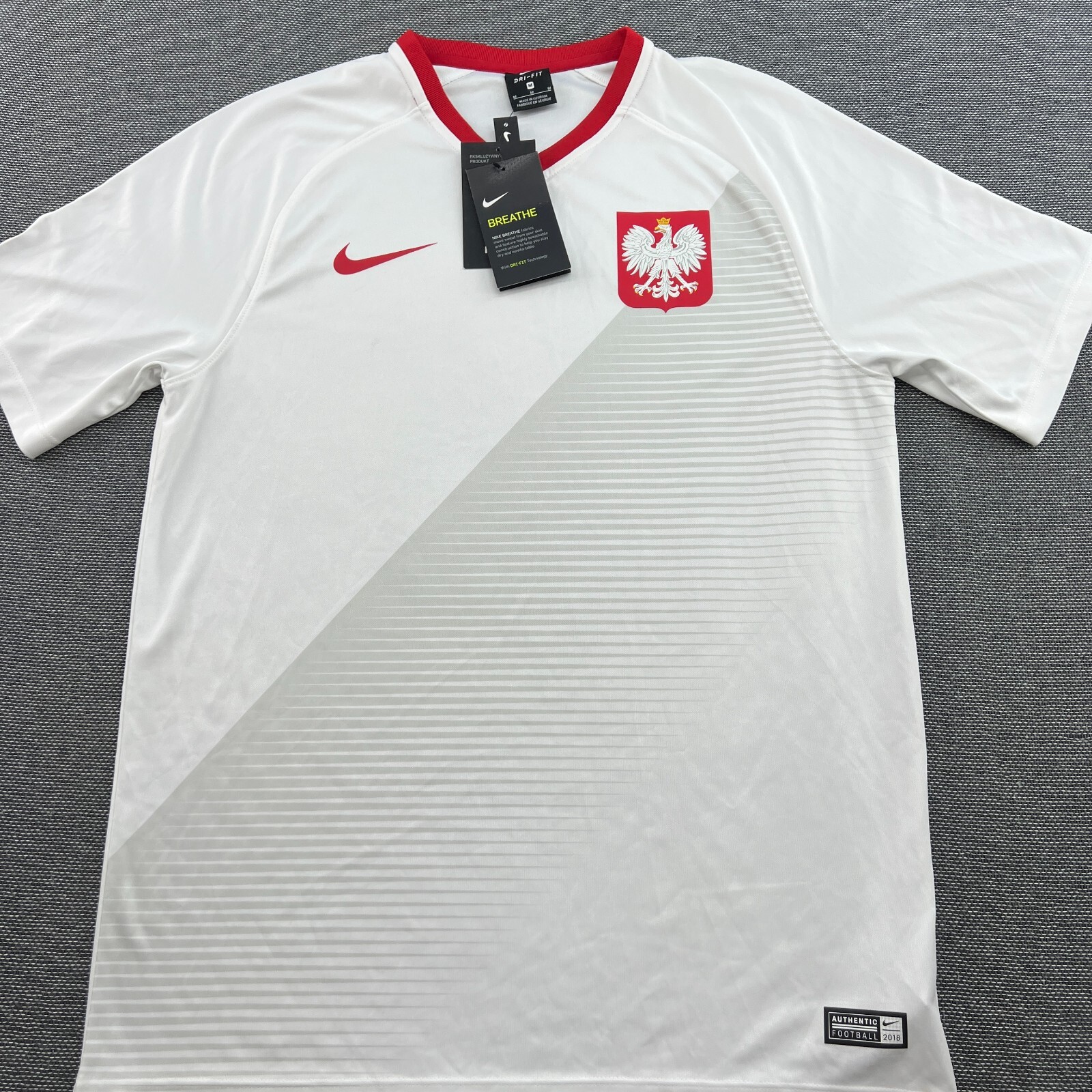 Poland 2018 2019 Home Football Jersey Mens Medium Adult Nike Shirt World Cup gallery