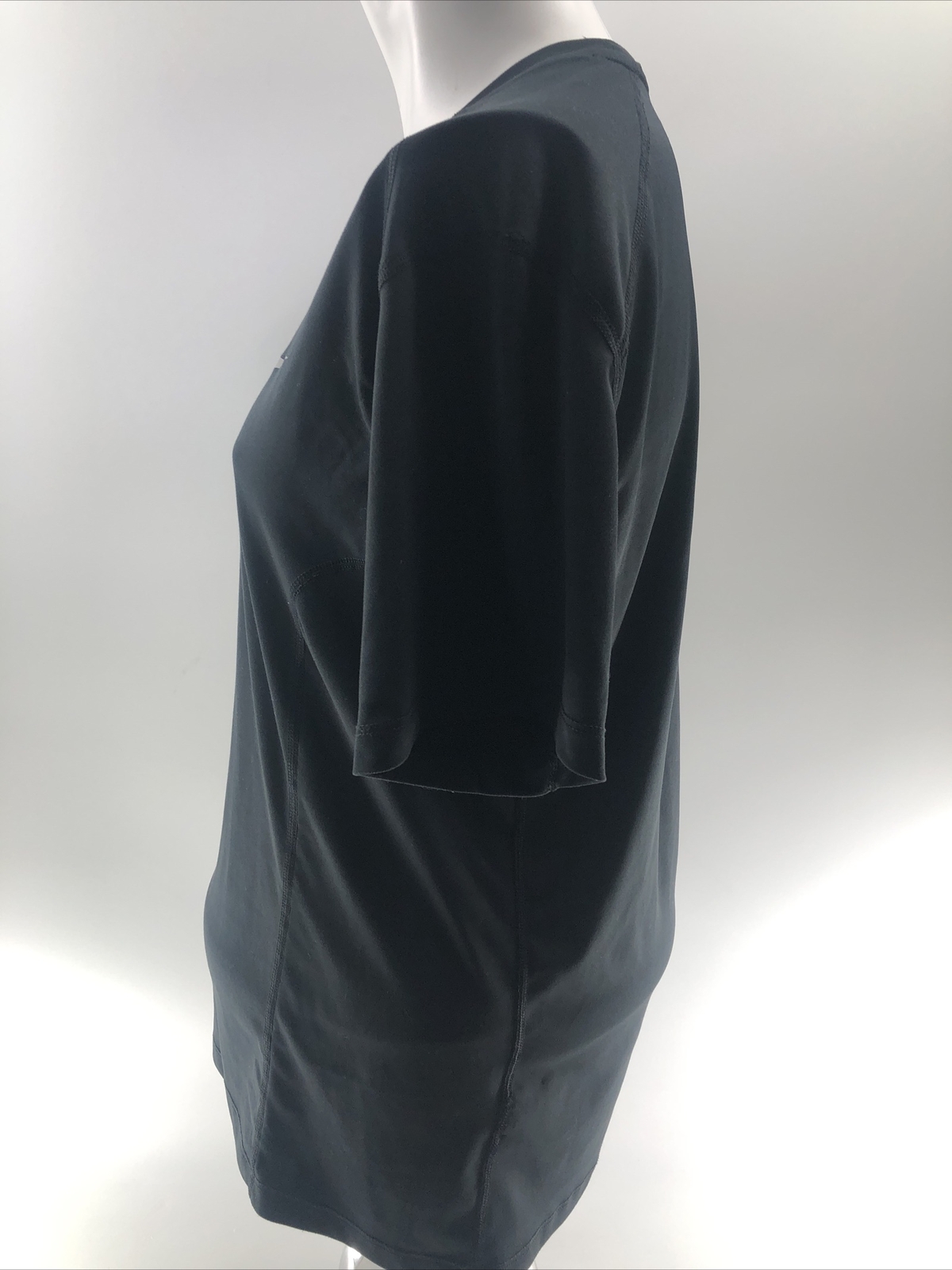 Nike Reflective Running Shirt Short Sleeve Womans Size M. Black Dri-Fit gallery