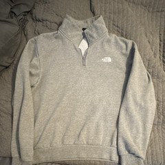 The North Face Men’s Gray 1/4 Zip Size Large