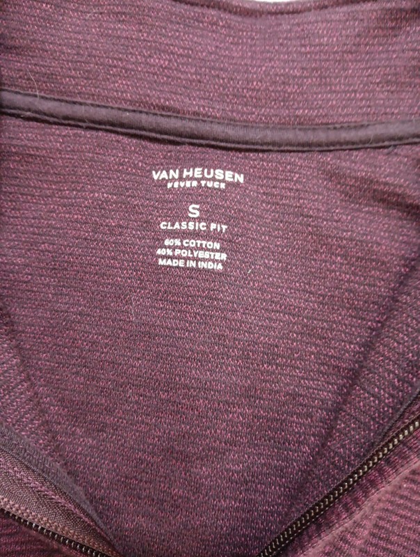 Large Van Heusen Never Tuck Men's Classic Fit Pull Over 1/4 Zip Size S gallery