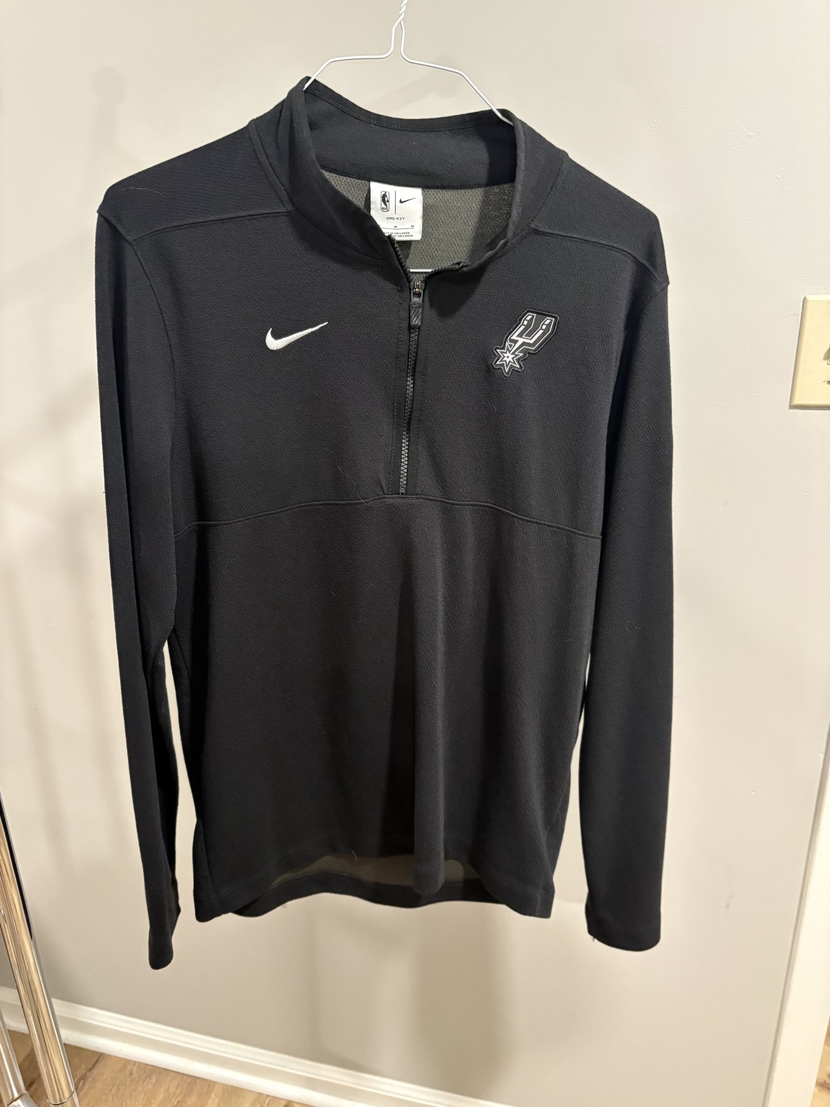 Nike NBA San Antonio Spurs Quarter Zip Pullover Men’s Medium Black Long Sleeve gallery