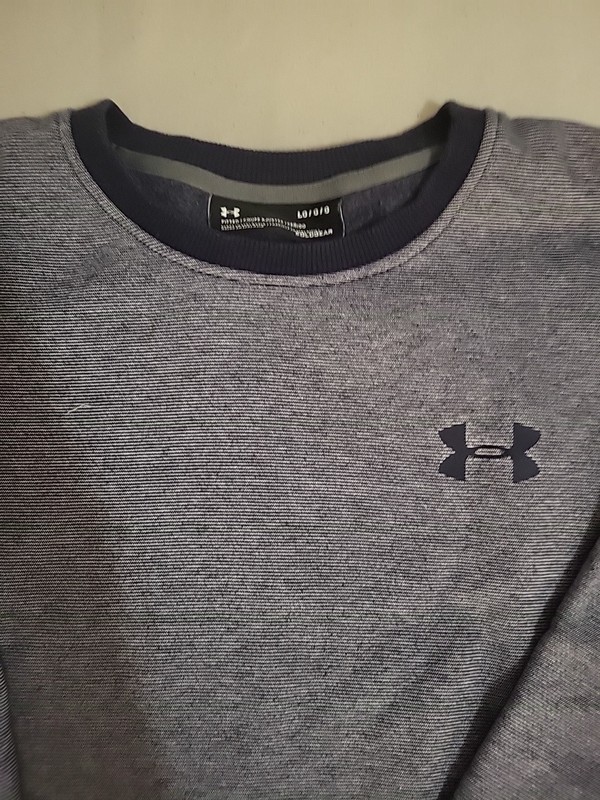 Under Armour Men's LG/G/ Navy Blue Long Sleeve Cold Gear gallery