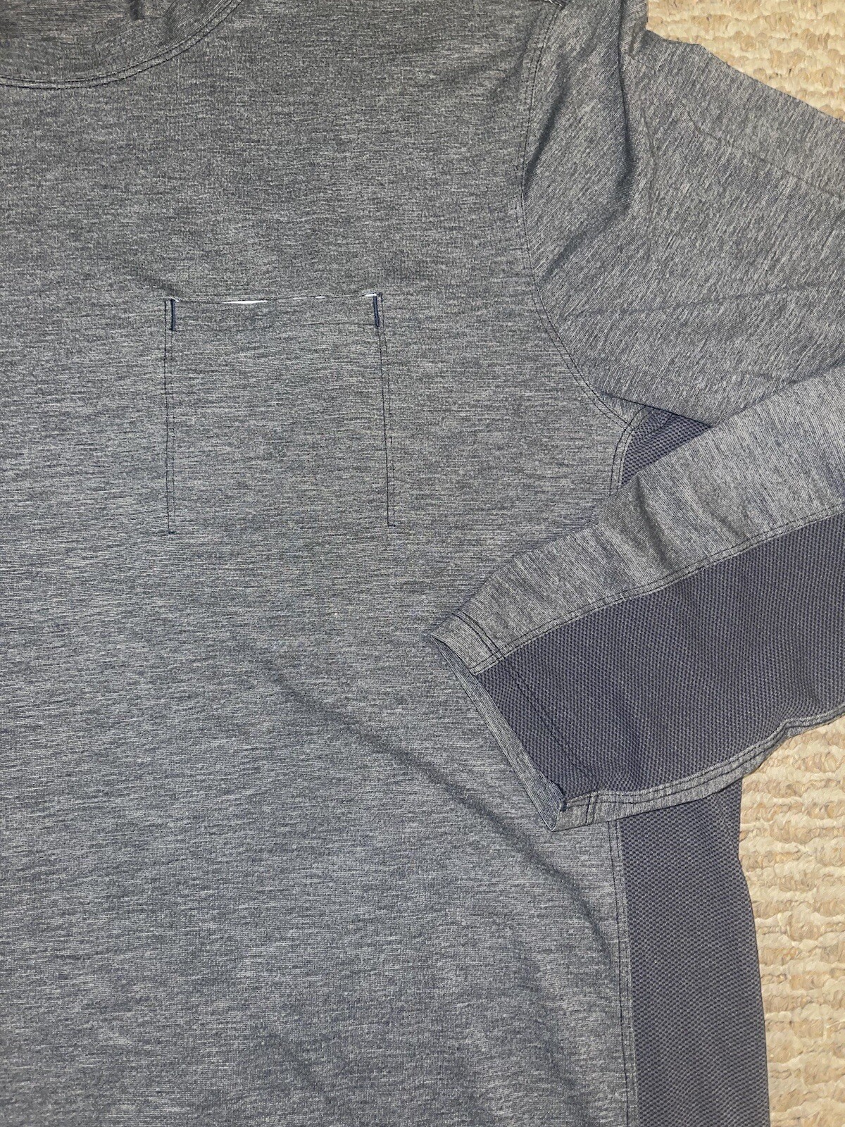Lululemon Mens Gray Long Sleeve Stretch Metal Tech Run Pocket T Shirt XL gallery