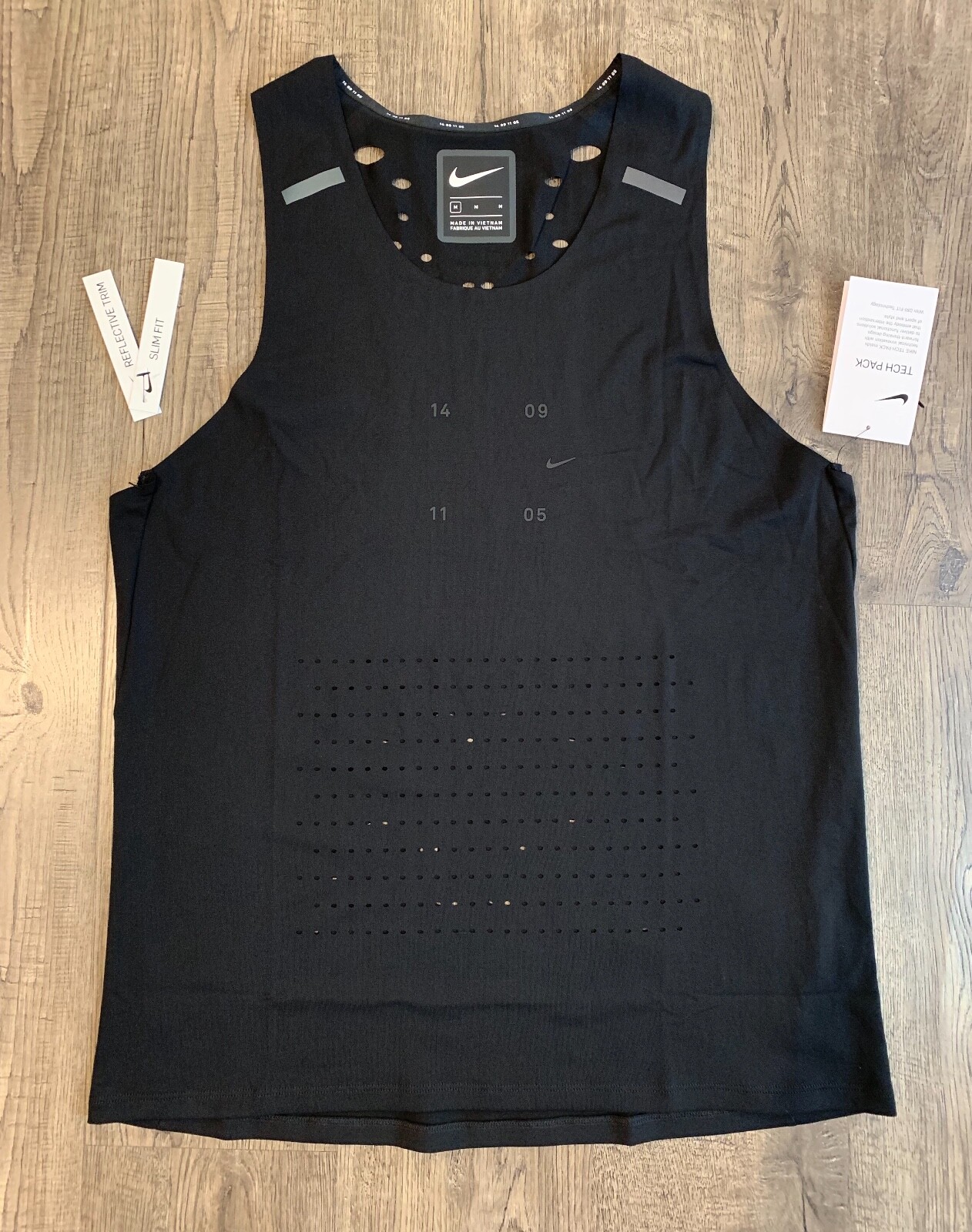 Nike Tech Pack Running Gilet Black CJ5770-010 Men's MEDIUM NWT $85 gallery