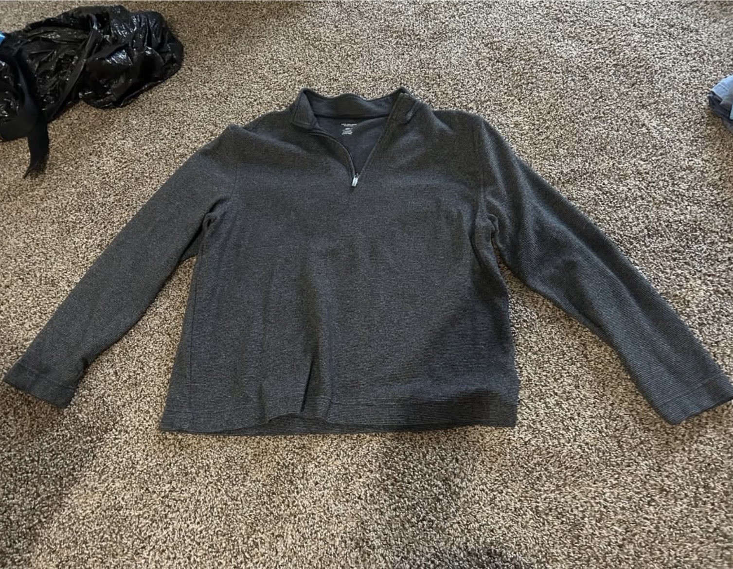 Van Heusen Never Tuck Classic Fit XXL Gray Mock Neck 1/4 Zip Pullover gallery