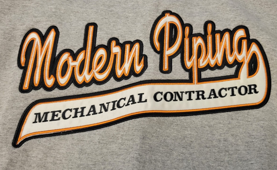 Modern Piping Men's Gray Sweatshirt Cedar Rapids Iowa 2XL 2XX 2 Extra Large New gallery