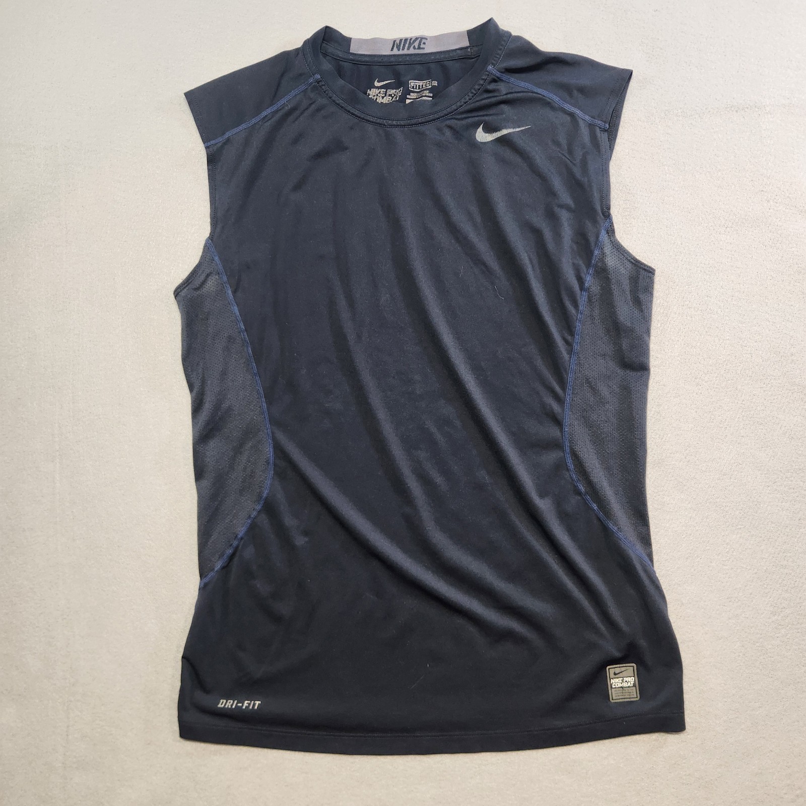 Nike Pro Combat Cut Off Shirt Mens Medium Black Dri-Fit gallery