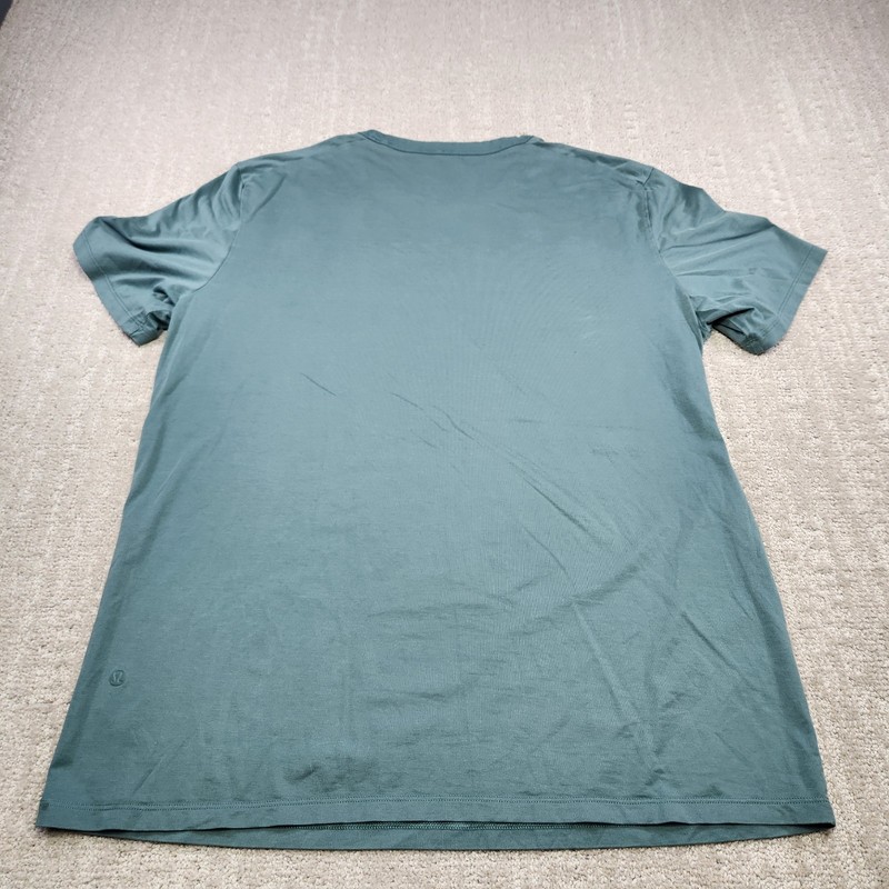 Lululemon Shirt Men Medium Fundamental Tee Green Soft Stretch Athleisure gallery