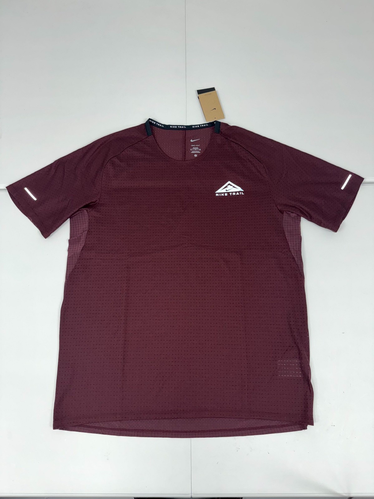 Nike Trail Solar Chase Dri-FIT Running Top Men's XLT Burgundy Crush DV9305-652 gallery