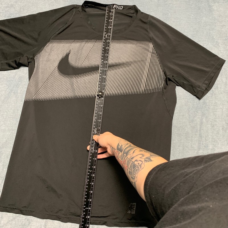 Nike Pro Dri Fit Running T Shirt Mens Large Black Swoosh Logo Fitted Fit Sports gallery