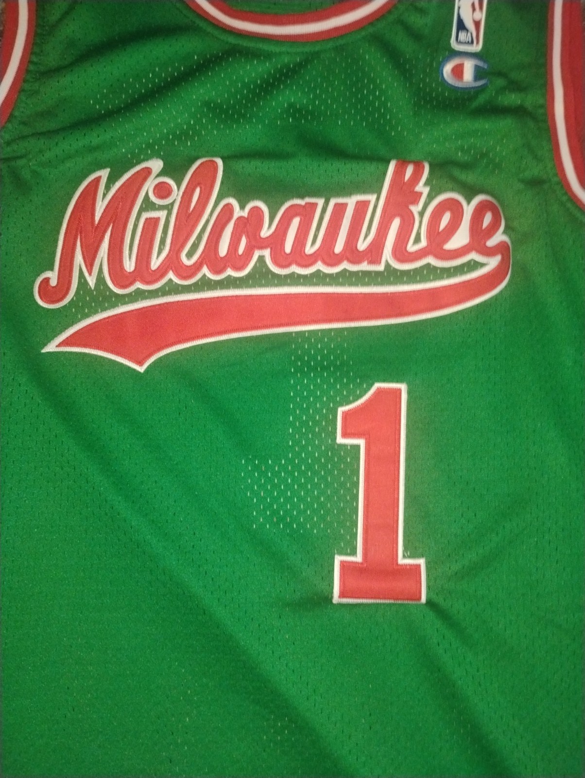 Unworn Large Oscar Robertson #1 Milwaukee Bucks Green NBA Basketball Jersey New gallery