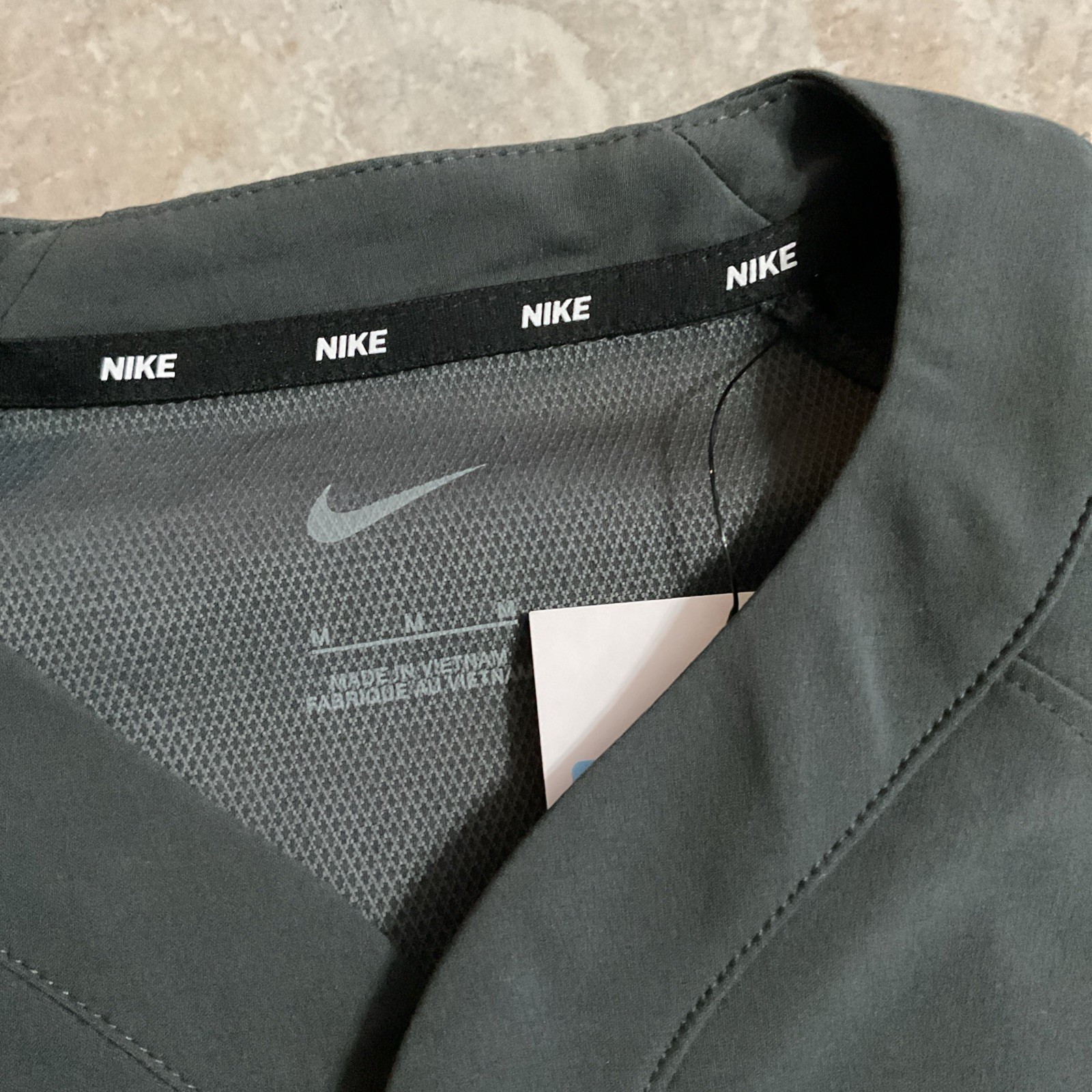 Nike Baseball Long Sleeve Pregame Top Mens Medium DO9174-060 gallery