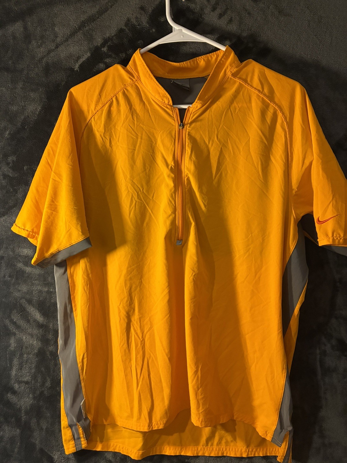 Nike Dri_Fit 1/2-zip Pullover Short Sleeve Orange MED gallery