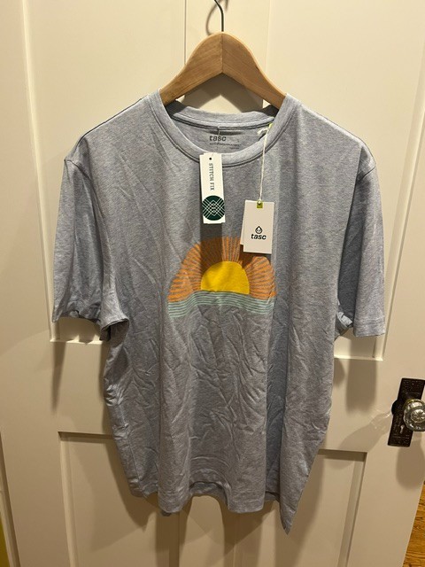 Tasc Performance Mens Large Bamboo Blend Sun Graphic Athletic T Shirt Light Blue gallery