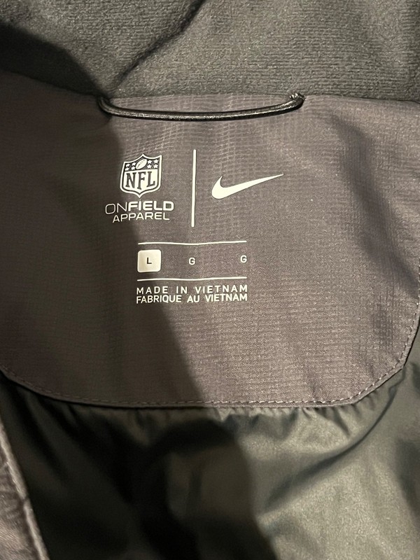 Nike NFL Tampa Bay Buccaneers Team Issue Downfill Sideline Jacket Sz L NEW RARE gallery