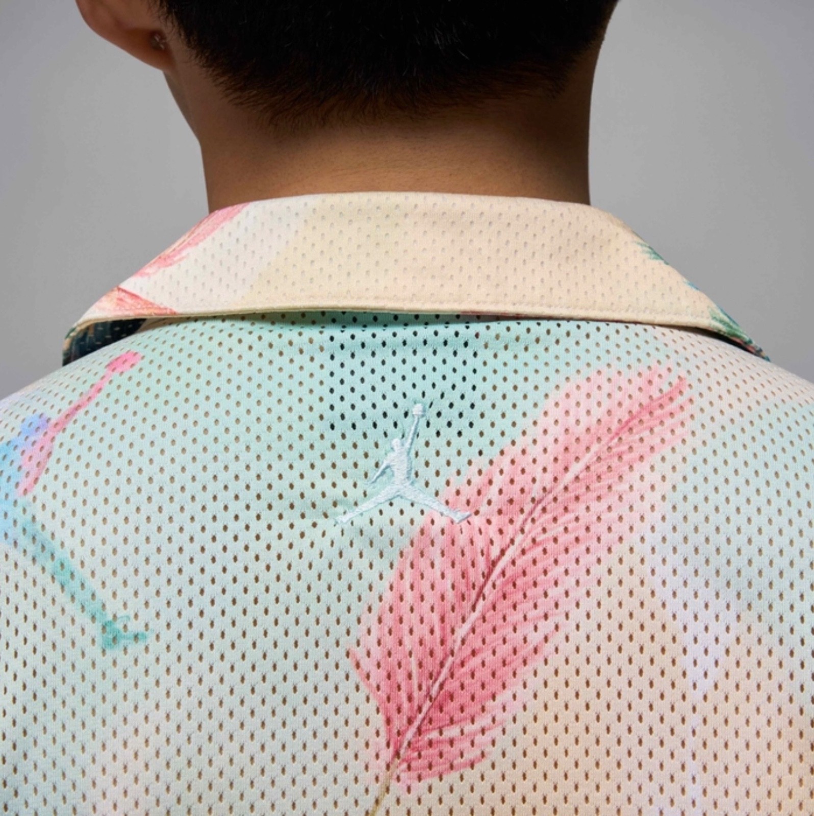 Size M Jordan Essentials Men's Printed Camp Top IB3007-133 gallery