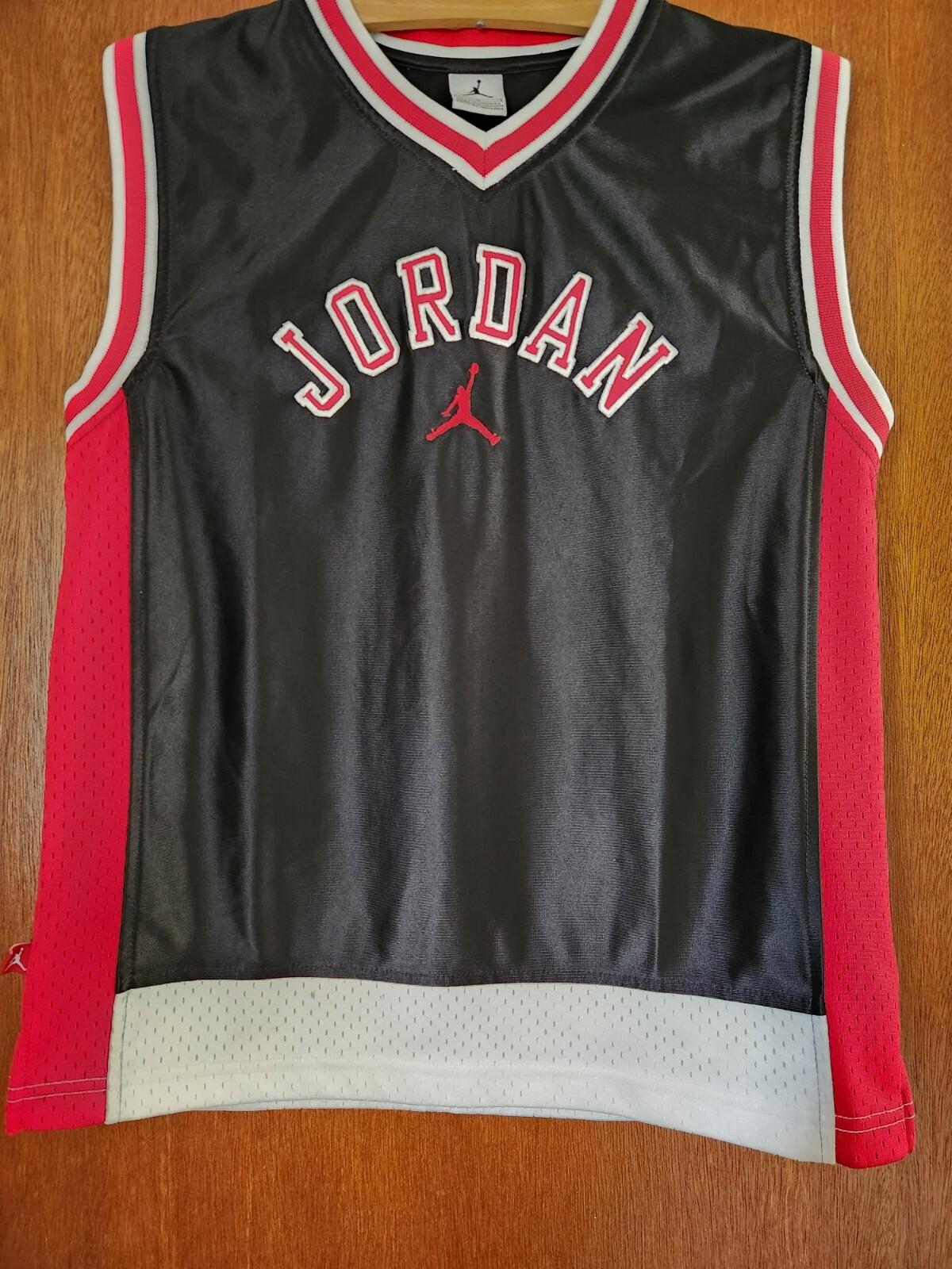 Vintage Michael Air Jordan red N black #23 medium jersey - NBA, Nike, ESPN gallery
