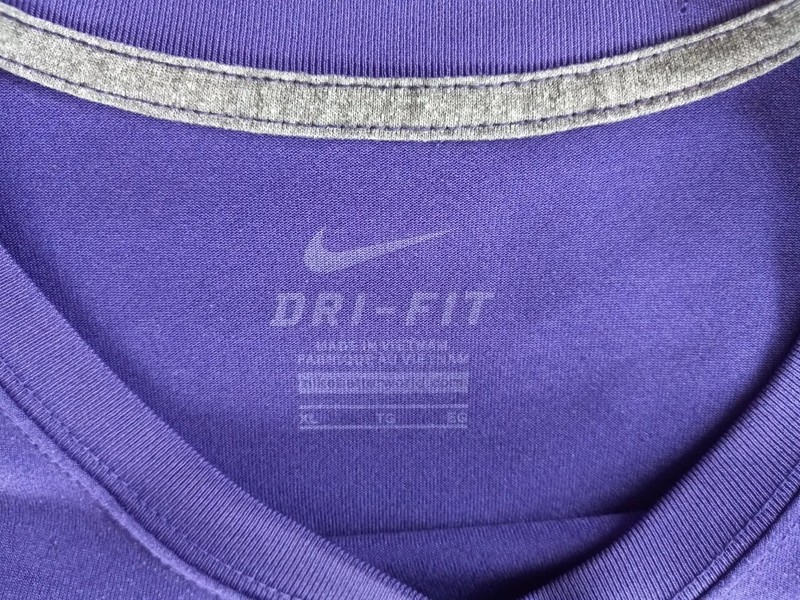Nike Dri-FIT Men's XL Long-Sleeved Active Sweat T-Shirt Ravens Art Logo Purple gallery