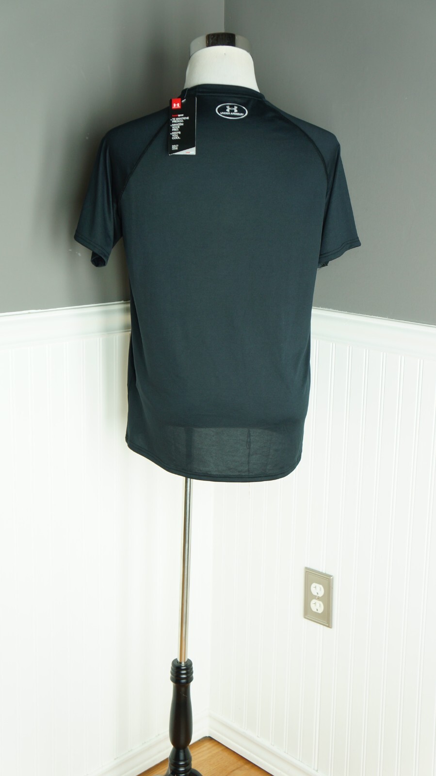 NWT Men’s Under Armour HeatGear Black Loose Fit Shirt Size MD/M New gallery