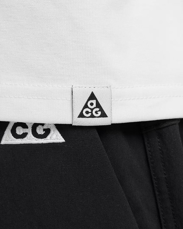 Nike ACG Team Dri-FIT Alaska Minerals Loose T-Shirt Summit White Sz M FZ6700-121 gallery