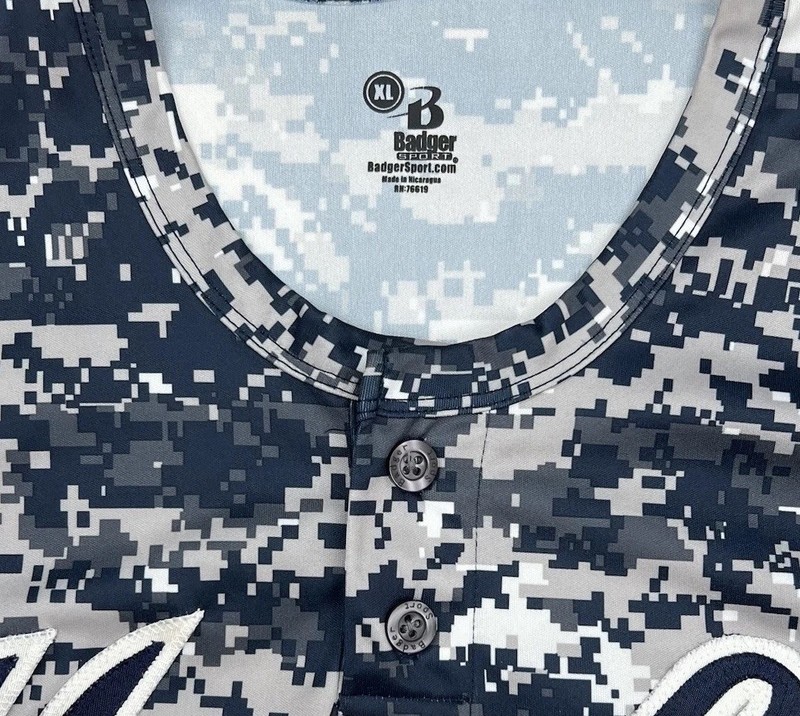 NY YANKEES Men's XL Jersey T-Shirt Badger Sports Performance Digital Camo #13 gallery