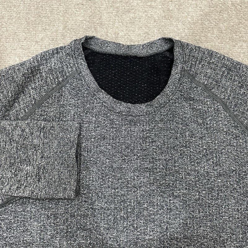 Lululemon Engineered Warmth Men's Large Gray Crew Neck Merino Wool Pullover gallery