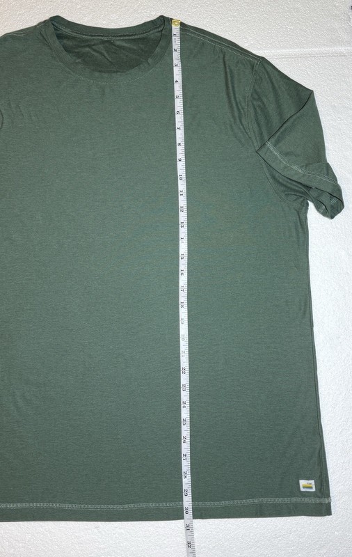 Vuori Strato Tech Tee Men’s XL (See Measurement) Sea Pine Heather Green Athletic gallery