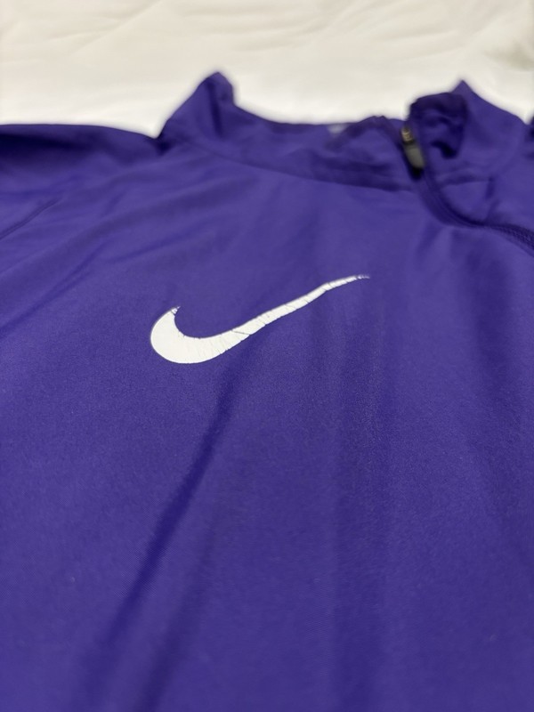 2015 Nike Short Sleeve 1/4 Zip Training Shirt Size S Lakers Lightweight Workout gallery