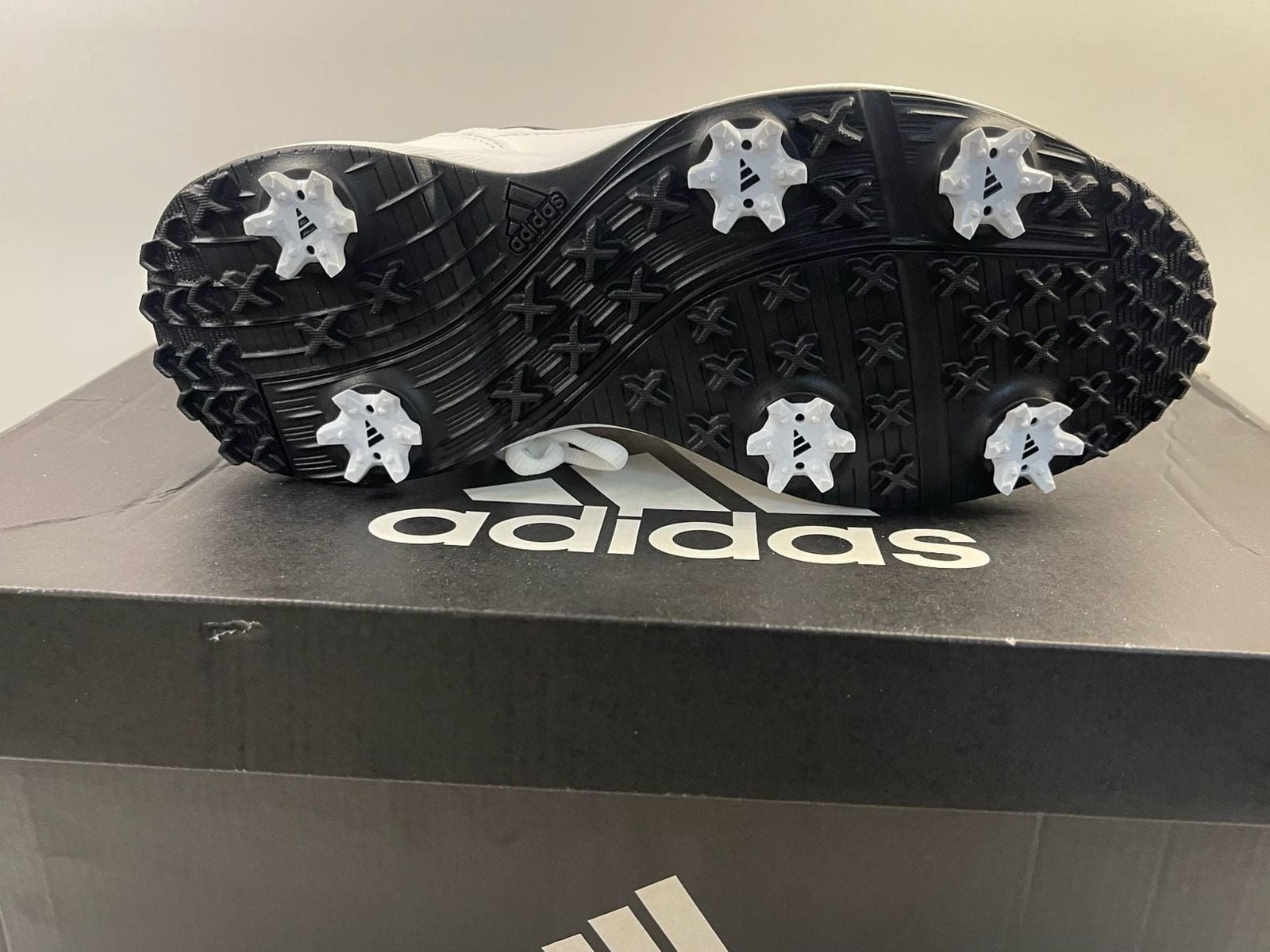 adidas Men's Tech Response 2.0 Spiked Golf Shoes - Cloud White/Core Black gallery