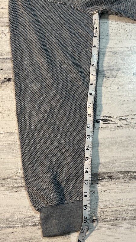 Orvis Long Sleeve Pullover 1/4 Zip Heather Gray Elbow Patches Mens Size Medium gallery