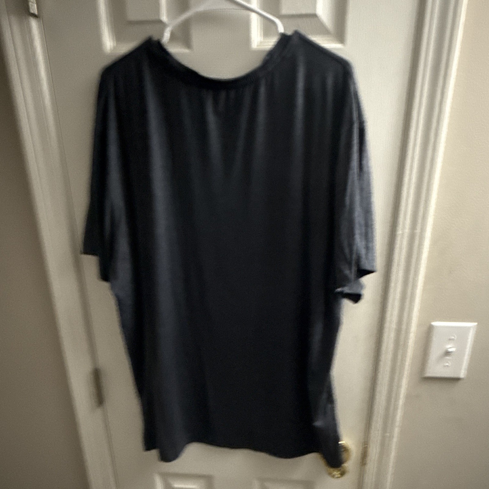 Reebok Men’s T-Shirt 2XL Black Short Sleeve Crew Neck Polyester Tagless Logo gallery
