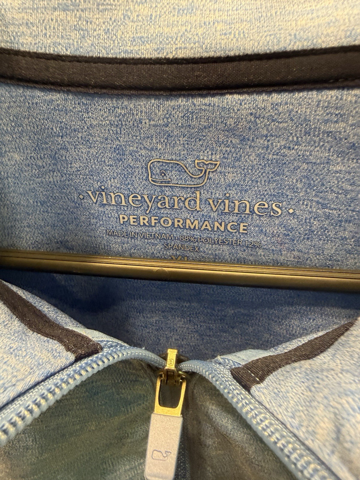 Vineyard Vines Performance Men's Blue XL 1/4 Zip Mock Neck Pullover Top gallery