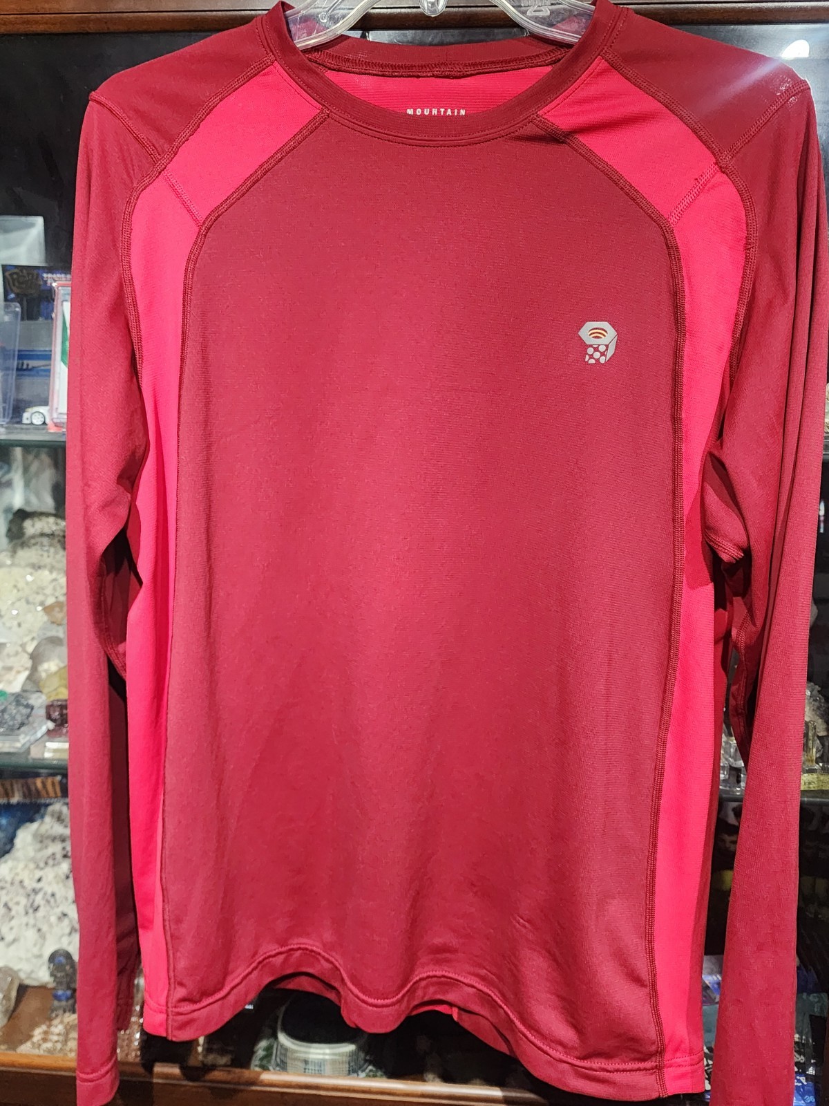 Mountain Hardwear Red Long Sleeve Light Weight Shirt Large Pre Owned gallery
