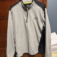 Under Armour Pullover Men’s Large Cold Gear