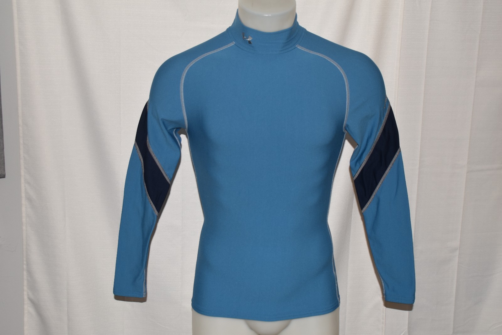UNDER ARMOUR Small Men's L/S Nylon Blend Tjight Fit Mock Neck Pullover Blue gallery