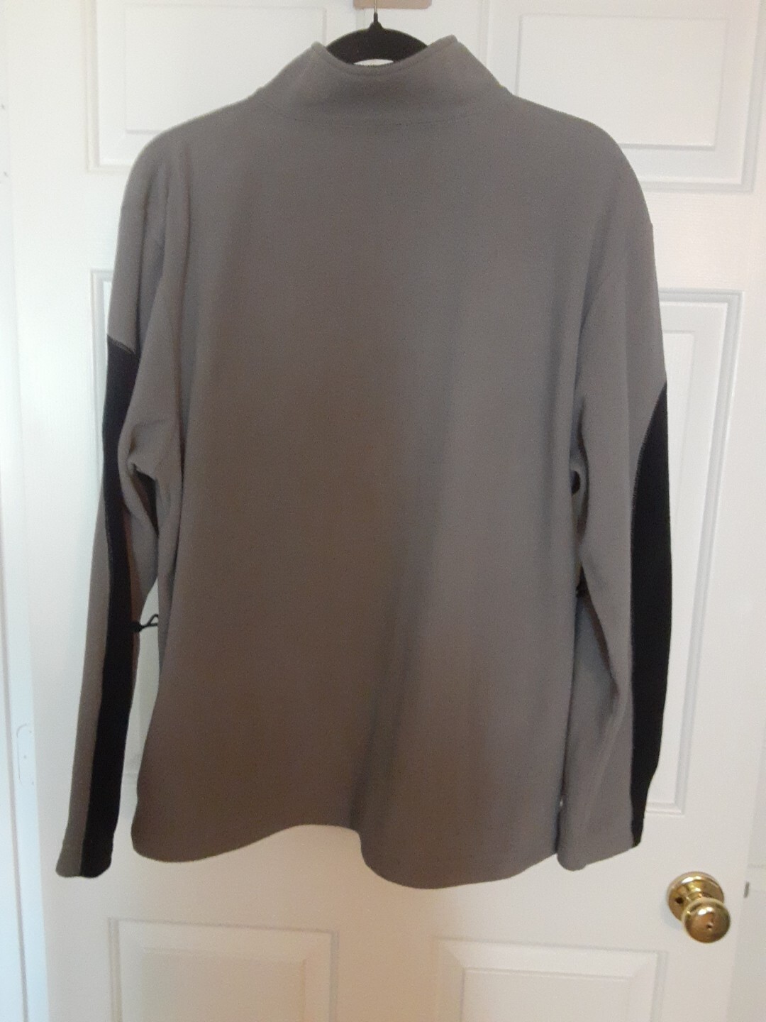 Tek Gear Gray W/ Blk Stripe 1/4 Zip Fleece Pullover w/ 2 Zip Pockets Men's Sz M gallery
