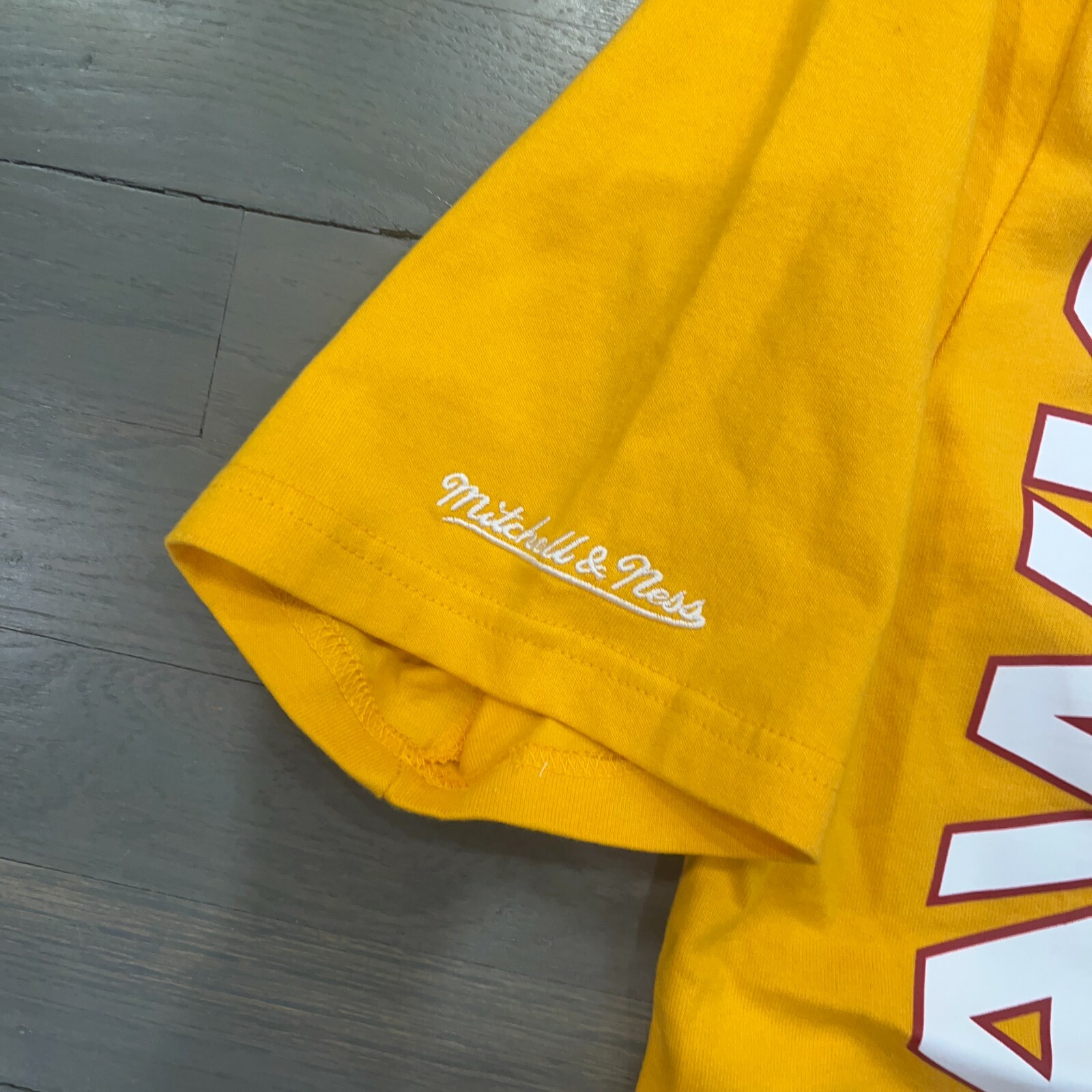 Mitchell And Ness NBA Atlanta Hawks Red Yellow Split Hoodie Tee Shirt Men's Sz S gallery