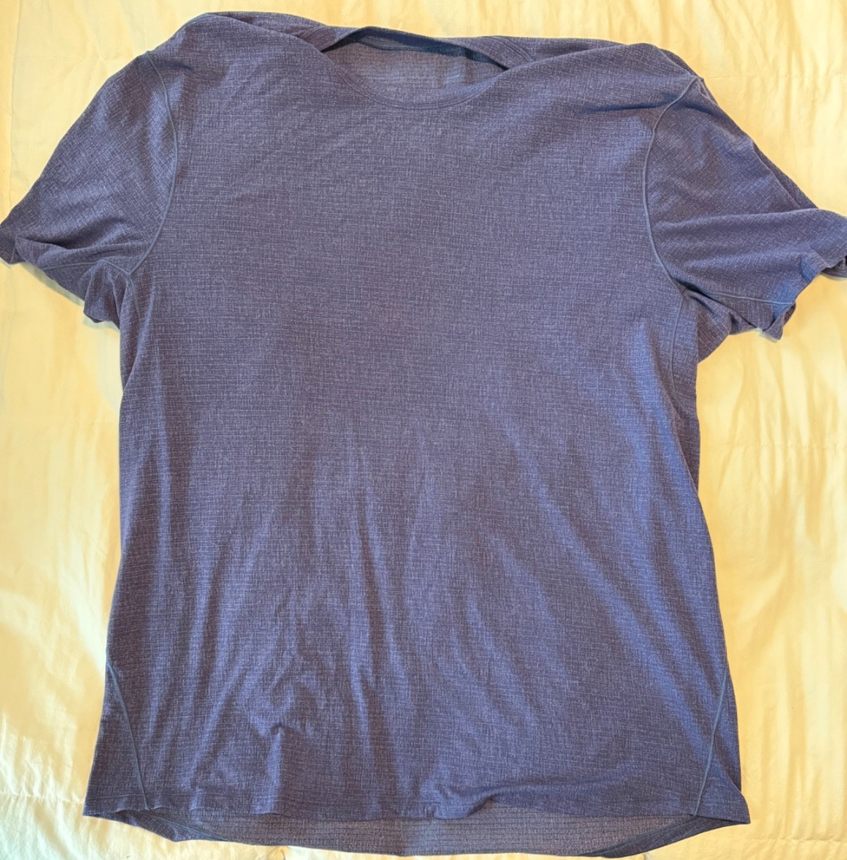 Lululemon Men’s XL Heather Blue Performance Athletic T-Shirt Short Sleeve Runnin gallery