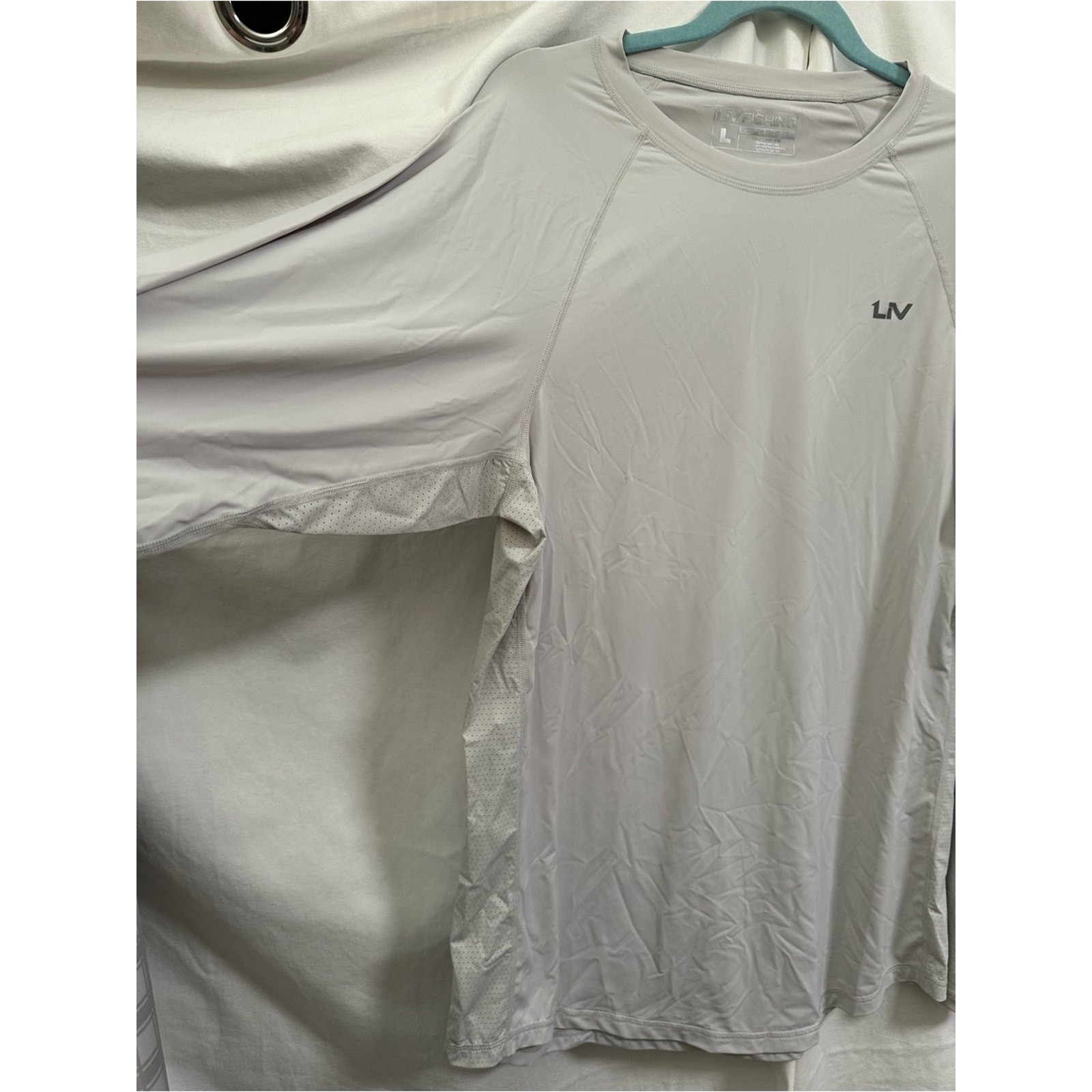 LIV FISHING Men’s Light Gray Long Sleeve Performance Sunshirt with Logo Size L gallery