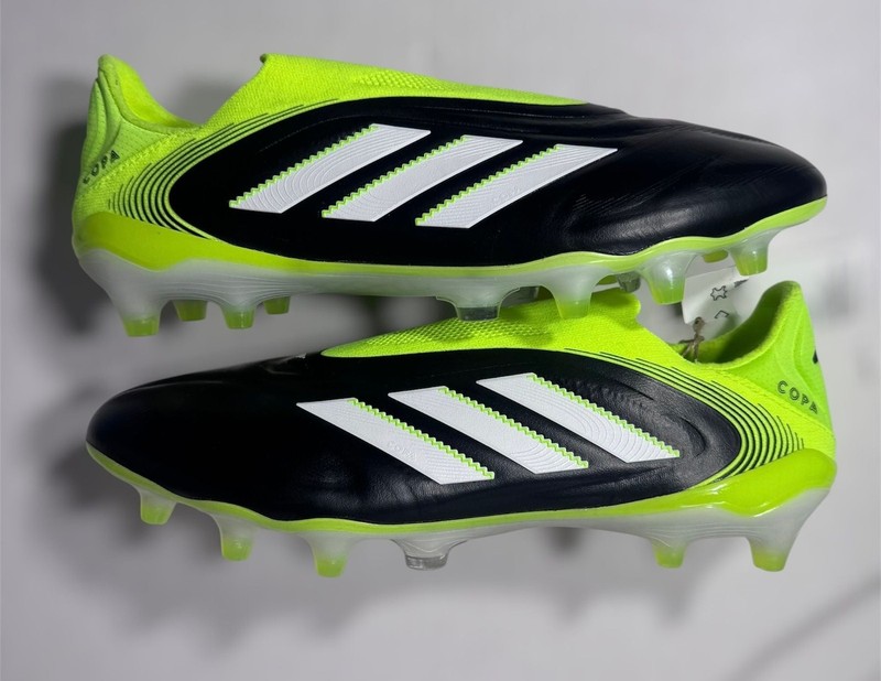 Size 9.5 Adidas Copa Pure III Elite Soccer Cleats Black/Yellow gallery