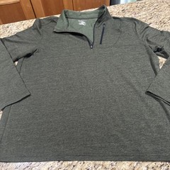 Men’s Swiss Tech Green Athletic Quarter Zip Size XL Very Nice Long Sleeve Cpix